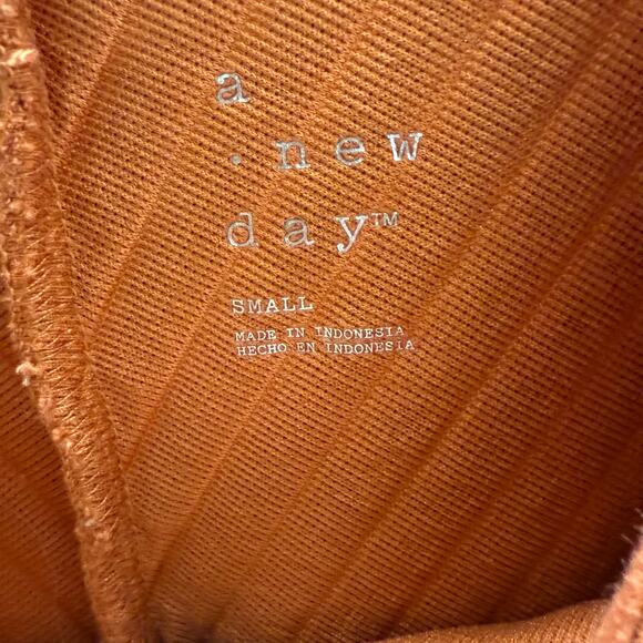 5/$35 A New Day Burnt Orange Quilted Dolman Sleeve Top Size Small - Picture 7 of 8